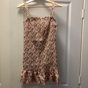 Women’s floral scrunch dress